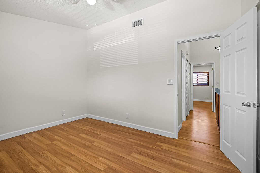 2700 S Oakland Forest Drive - Photo 30