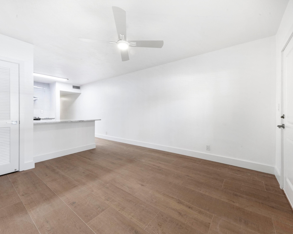530 S Federal Highway - Photo 11