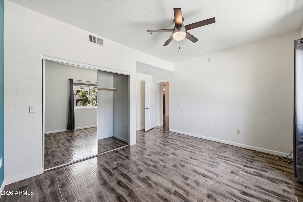 920 E Devonshire Avenue - Photo 10