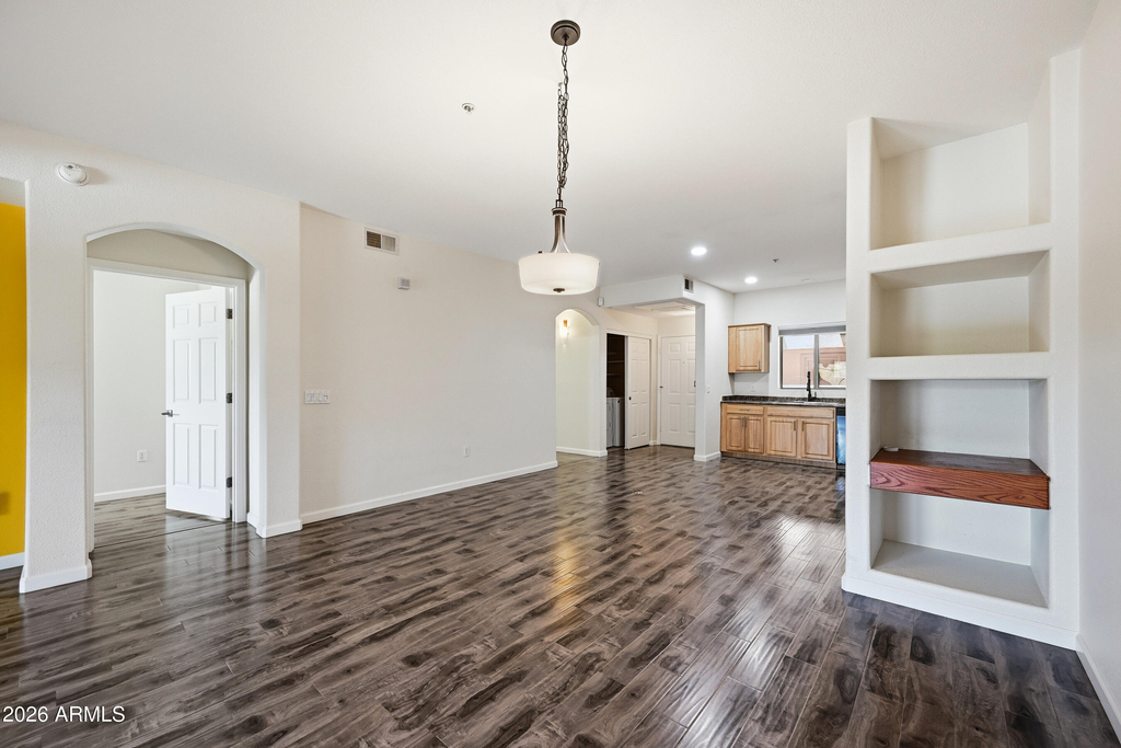 920 E Devonshire Avenue - Photo 8