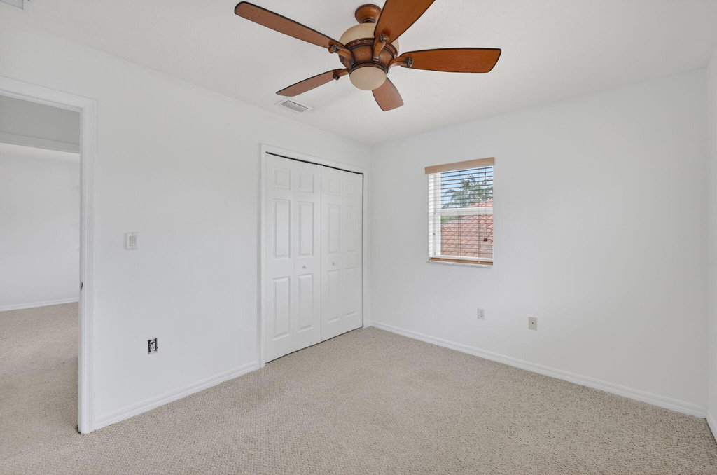 1975 Ne 36th Avenue - Photo 34