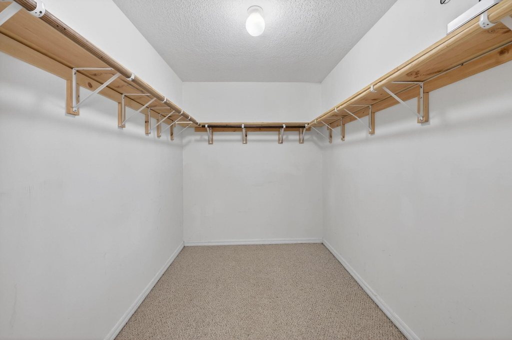 1975 Ne 36th Avenue - Photo 30