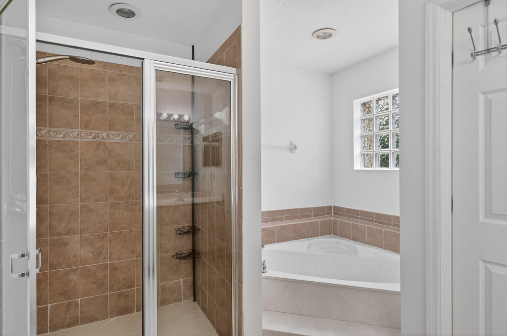1975 Ne 36th Avenue - Photo 27