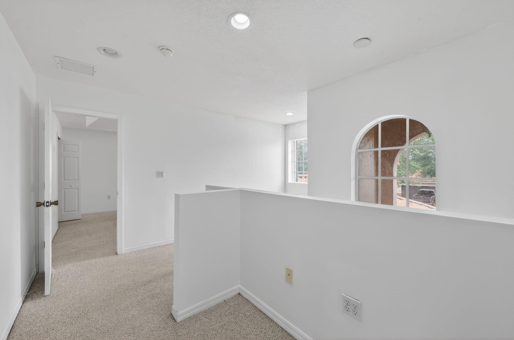 1975 Ne 36th Avenue - Photo 32