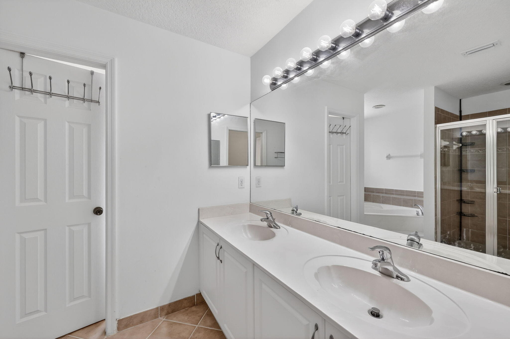 1975 Ne 36th Avenue - Photo 26