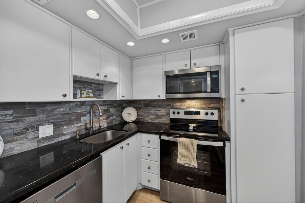 2650 S Course Drive - Photo 25