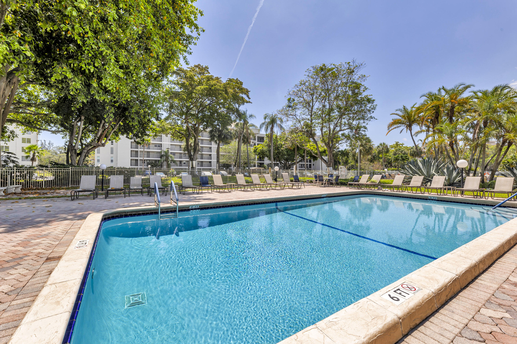 2650 S Course Drive - Photo 47