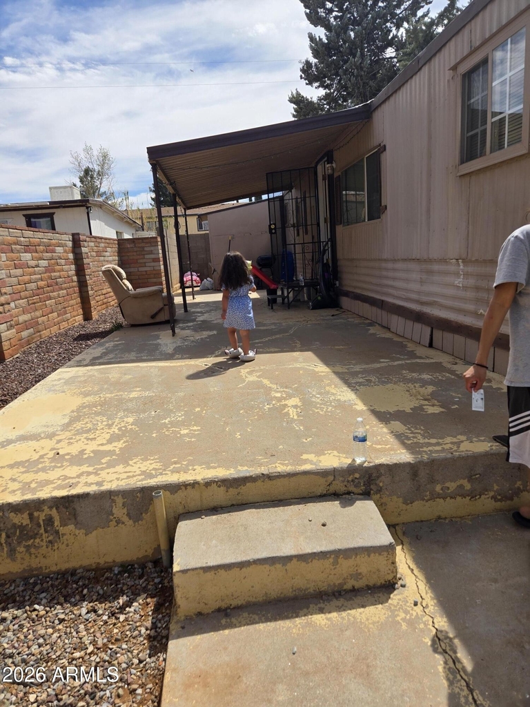 270 Valerie Lane - Photo 2