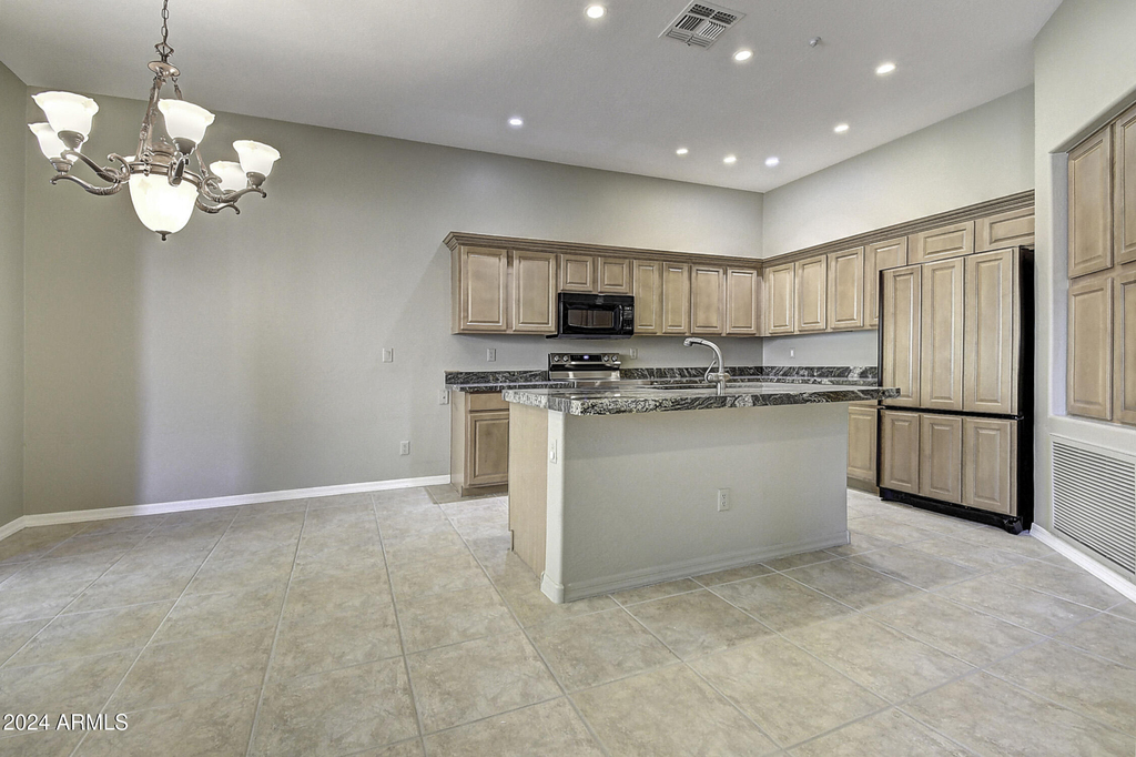 15040 E Scarlet Sky Lane - Photo 11