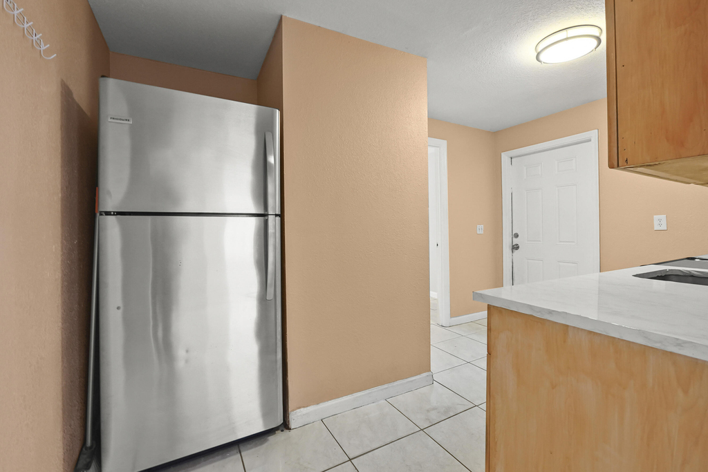 816 20th Street - Photo 7