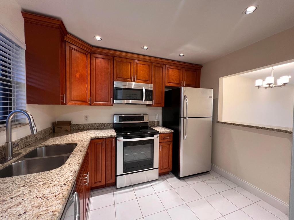 21911 Lake Forest Circle - Photo 1