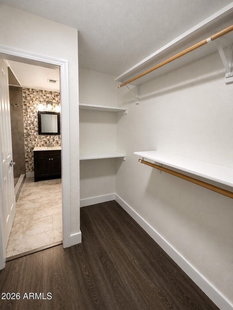 2234 W Medlock Drive - Photo 9