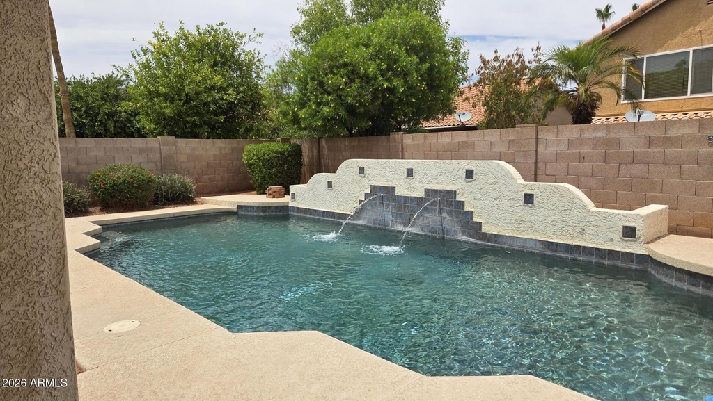 1740 W Laredo Street - Photo 12