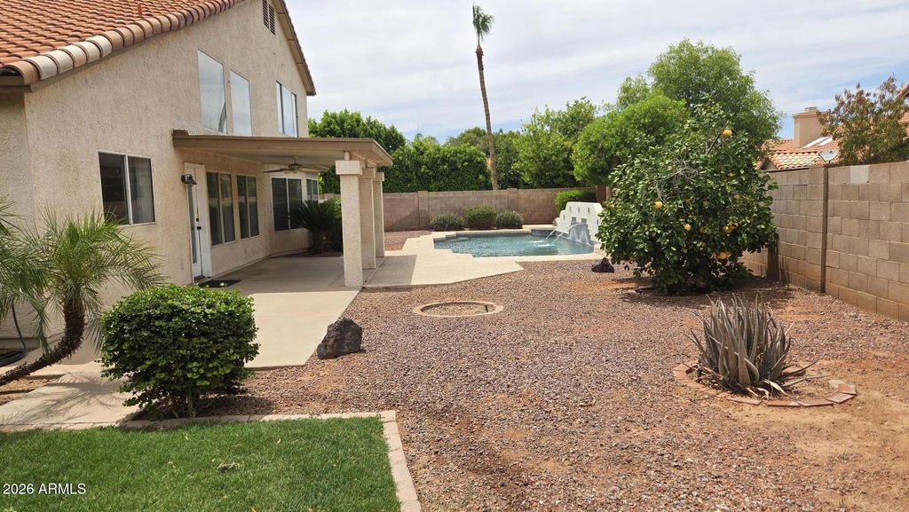 1740 W Laredo Street - Photo 14