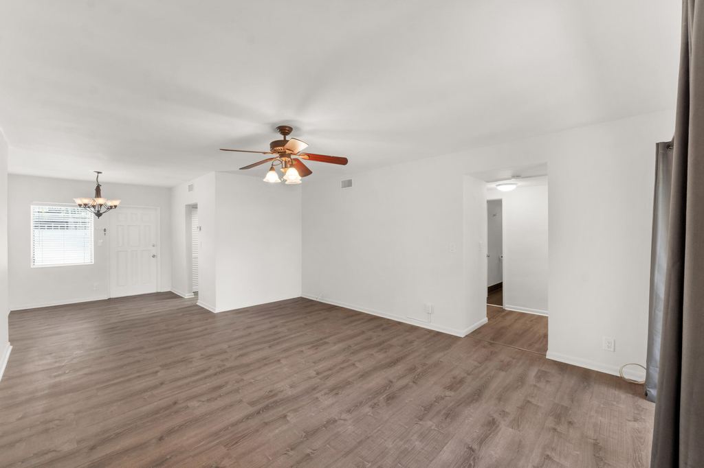 1510 Se 15th Street - Photo 4