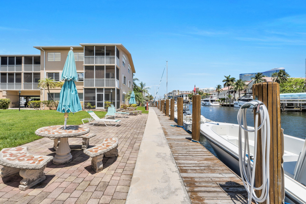 1510 Se 15th Street - Photo 17