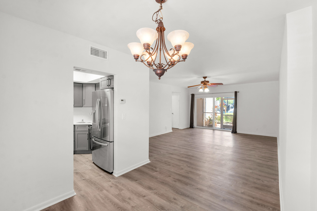 1510 Se 15th Street - Photo 1