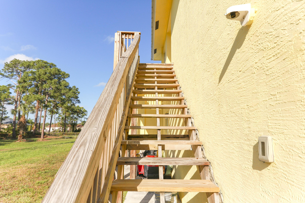 13342 87th Street N - Photo 1