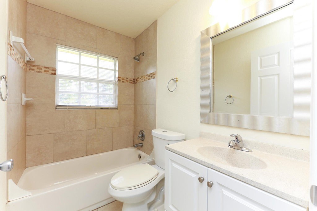 13342 87th Street N - Photo 2