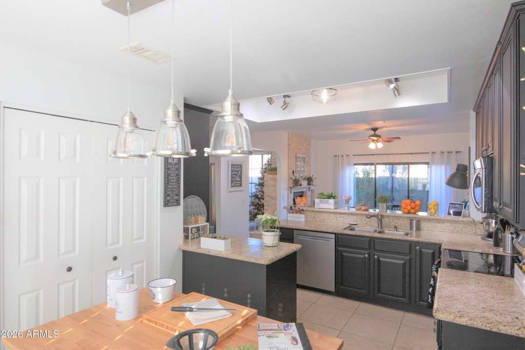 14203 N 101st Street - Photo 4