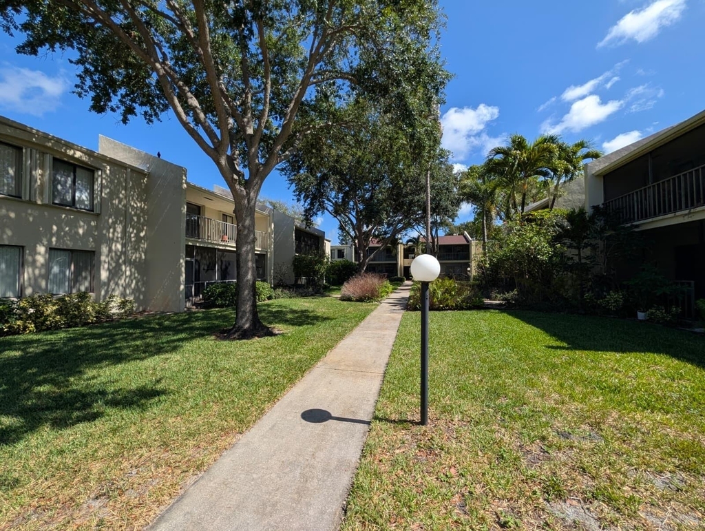 150 Pineview Road - Photo 1
