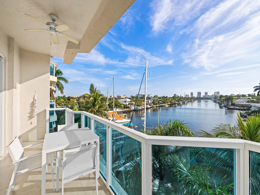 516 Hendricks Isle - Photo 0