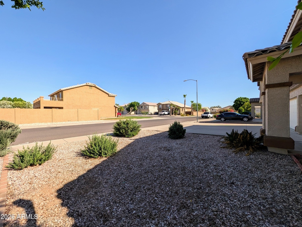 6416 N 78th Lane - Photo 4