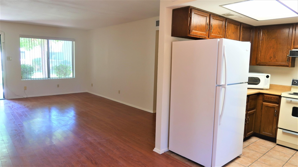 17228 N 16th Drive - Photo 2