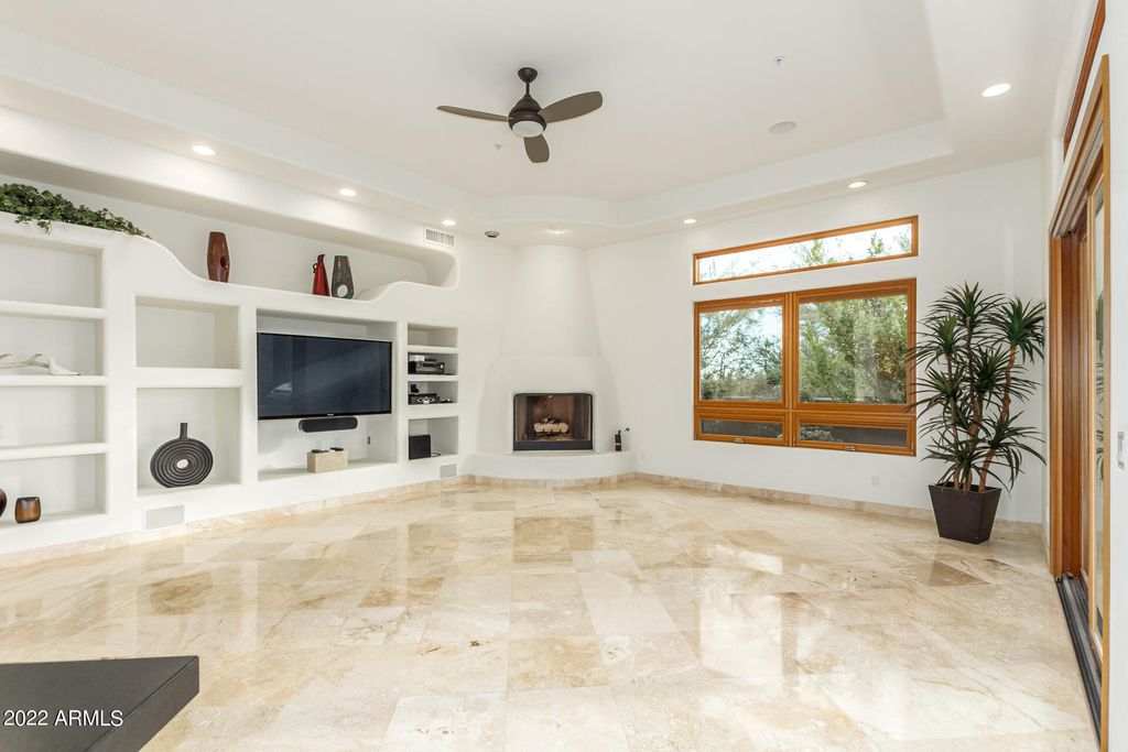 10685 E Cottontail Lane - Photo 12