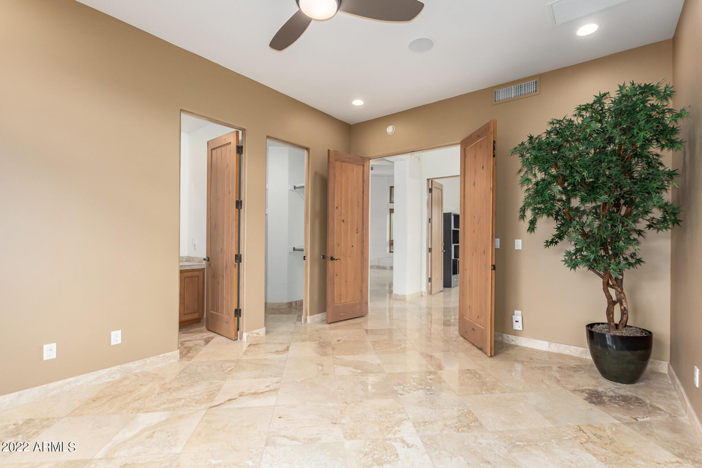 10685 E Cottontail Lane - Photo 21