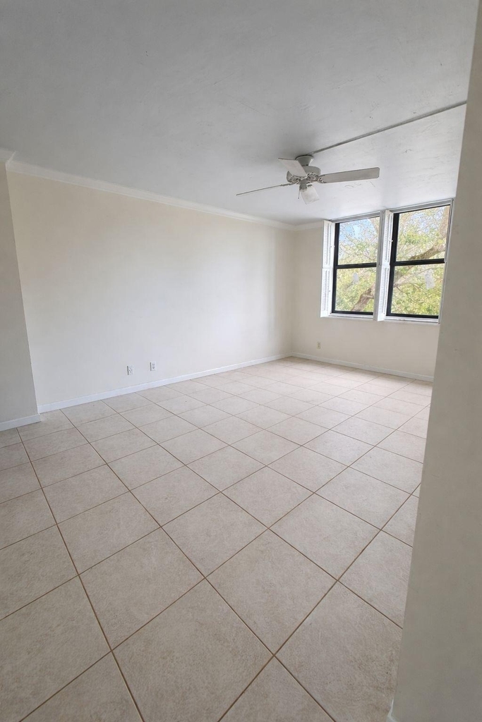 3800 N Hills Drive - Photo 10