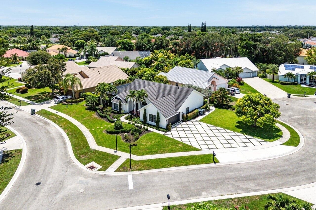 2470 Sandstone Court - Photo 45