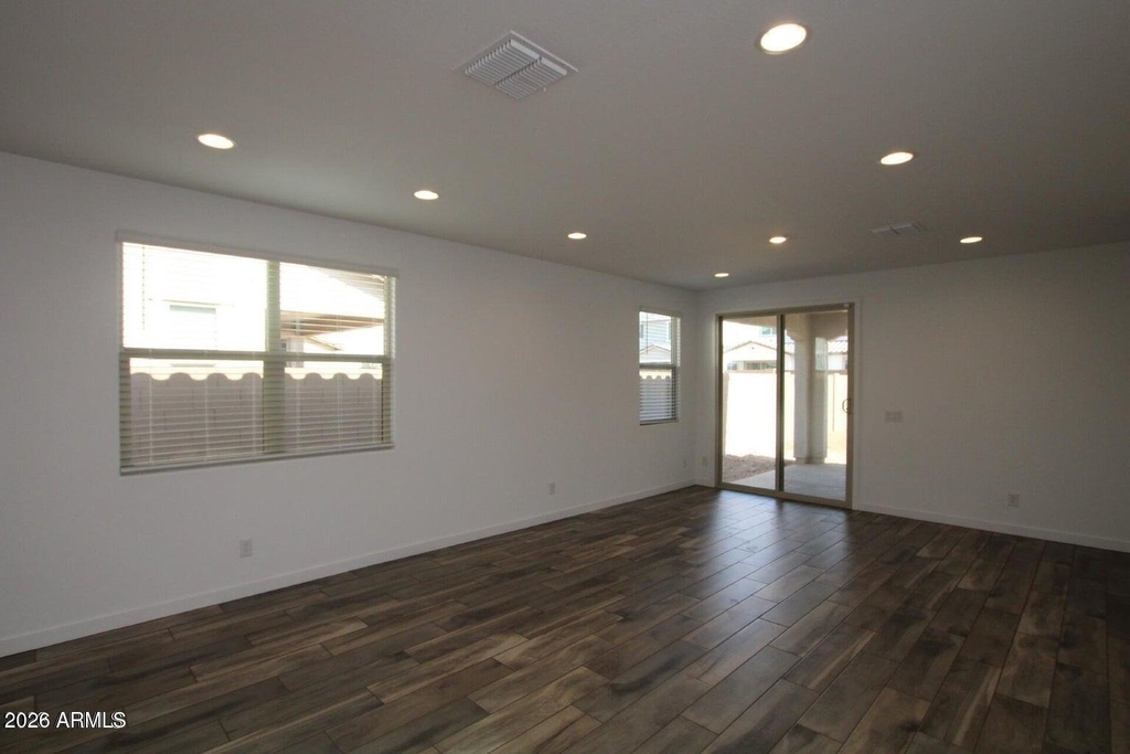 23059 E Pegasus Parkway - Photo 6
