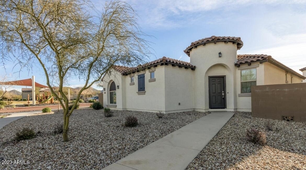 2936 N Augustine -- - Photo 1
