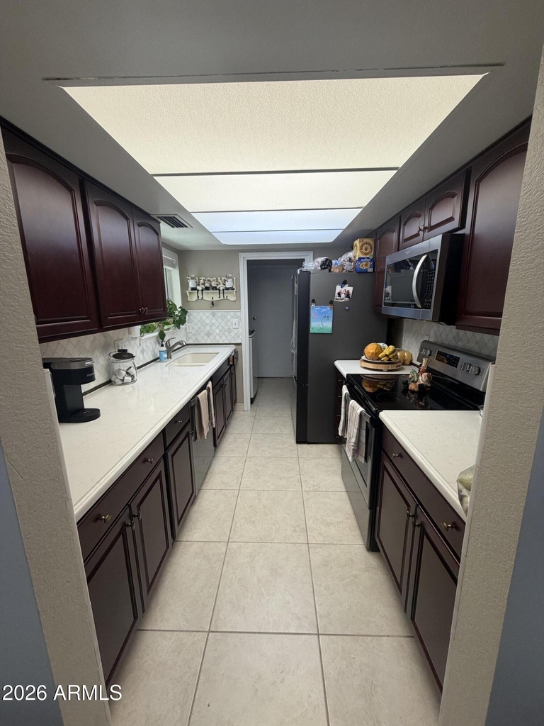 13321 N 26th Avenue - Photo 4