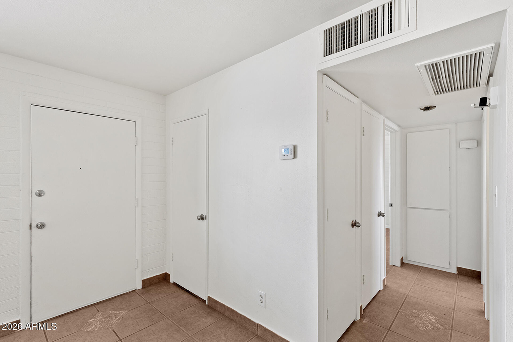 2246 W Sierra Street - Photo 25