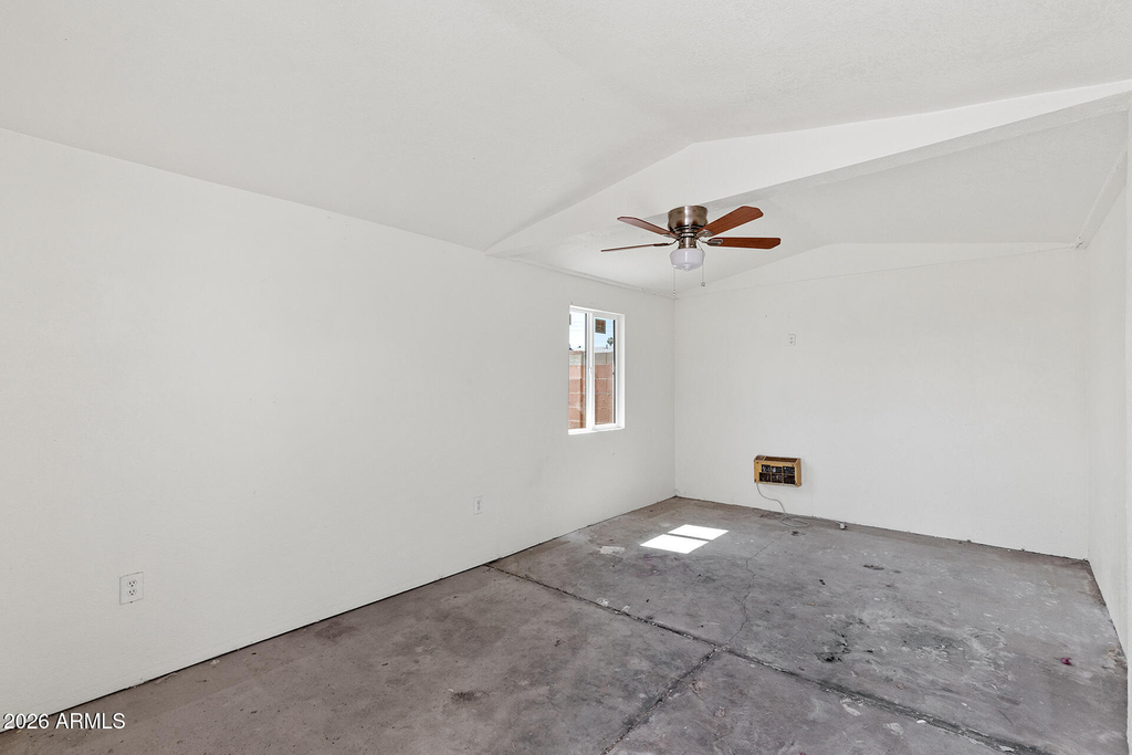 2246 W Sierra Street - Photo 37