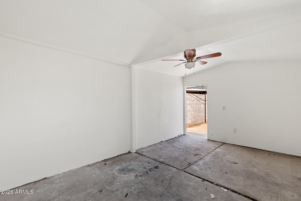 2246 W Sierra Street - Photo 38