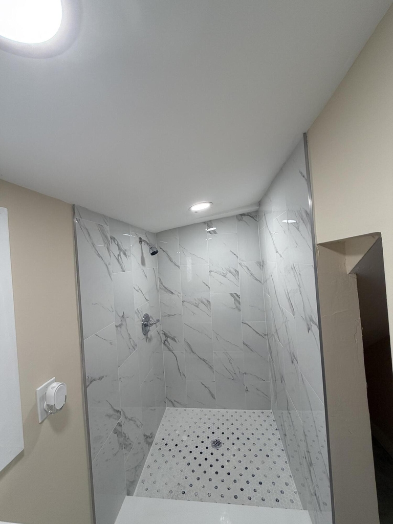 1018 Adams Street - Photo 9