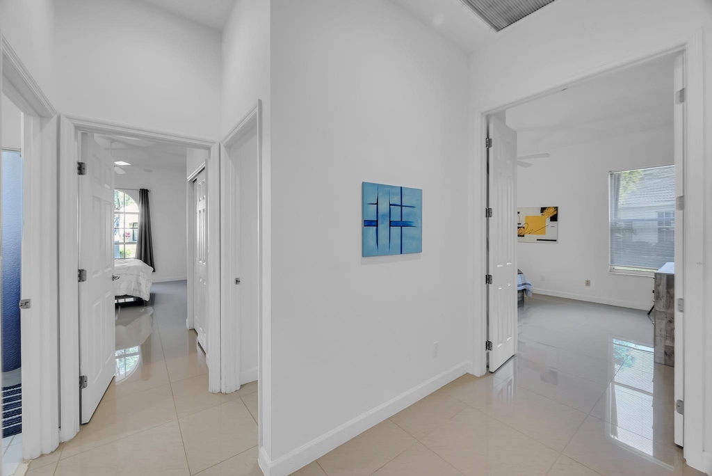 615 Sw St Thomas Cove - Photo 16