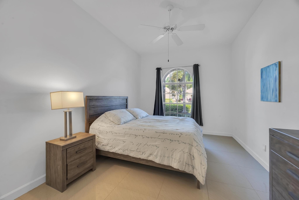 615 Sw St Thomas Cove - Photo 17