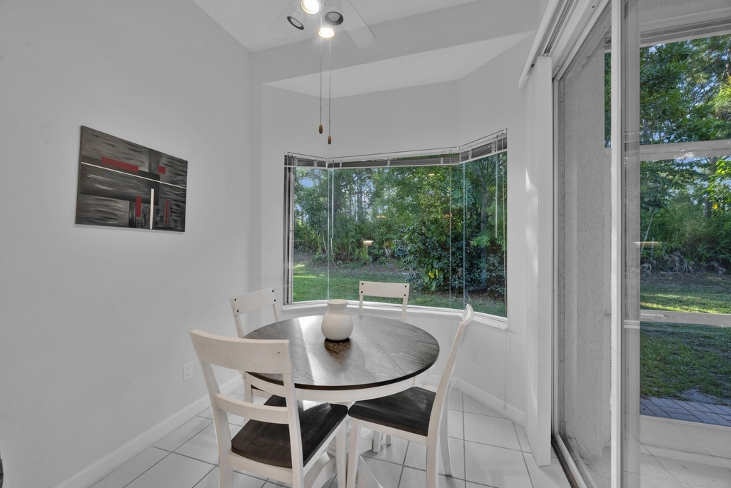 615 Sw St Thomas Cove - Photo 9