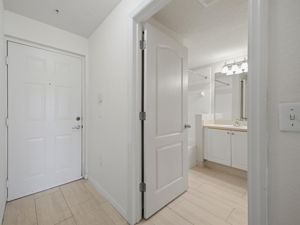 11041 Legacy Boulevard - Photo 4