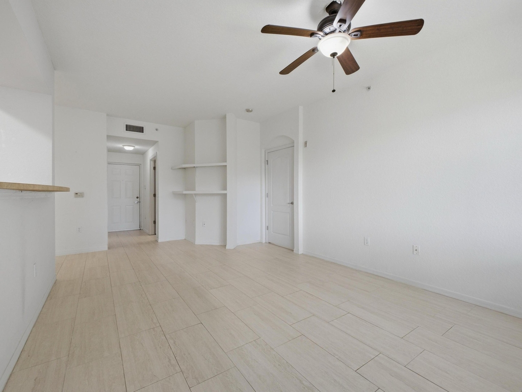 11041 Legacy Boulevard - Photo 8