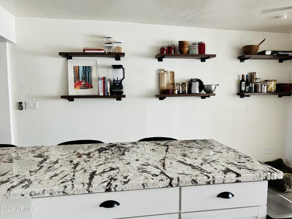 1711 W Montecito Avenue - Photo 5