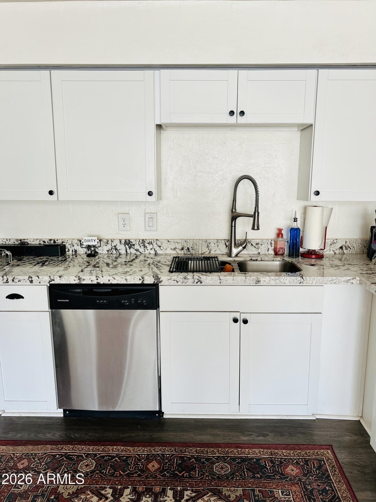 1711 W Montecito Avenue - Photo 6