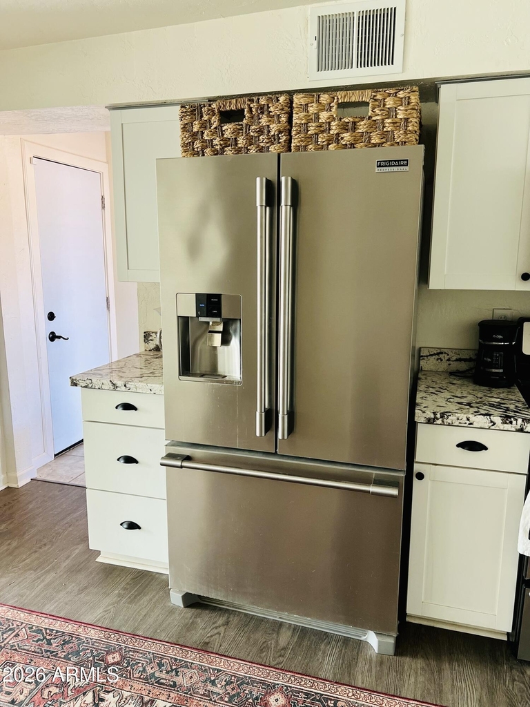 1711 W Montecito Avenue - Photo 4