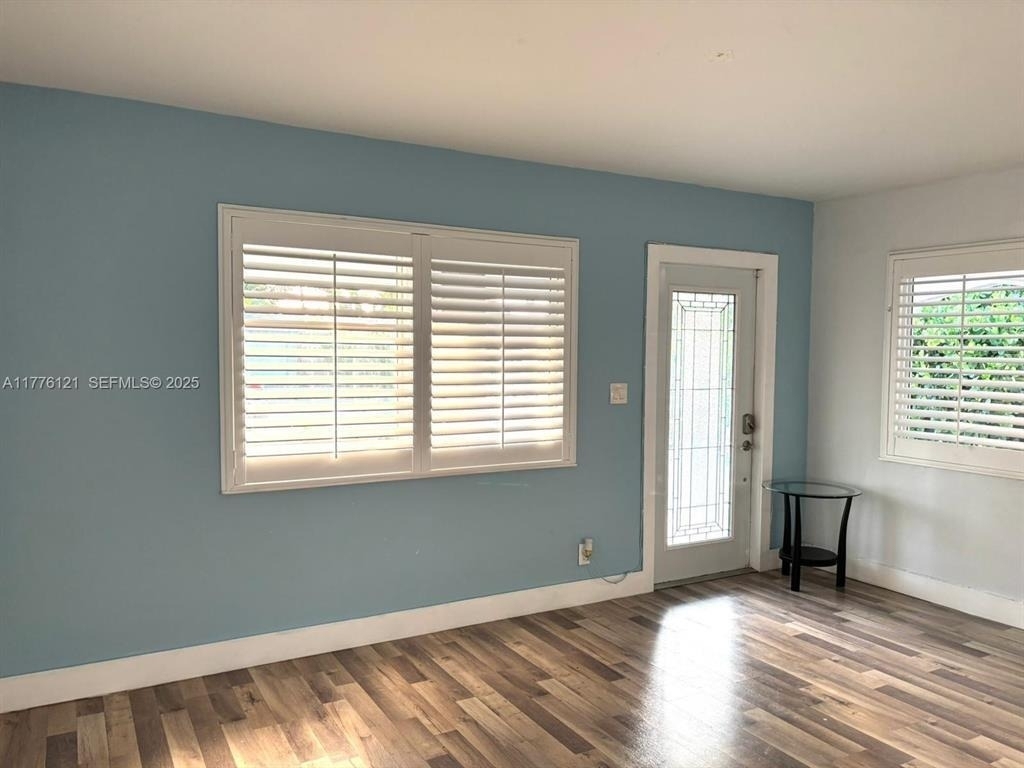 4580 Ne 3rd Avenue - Photo 5