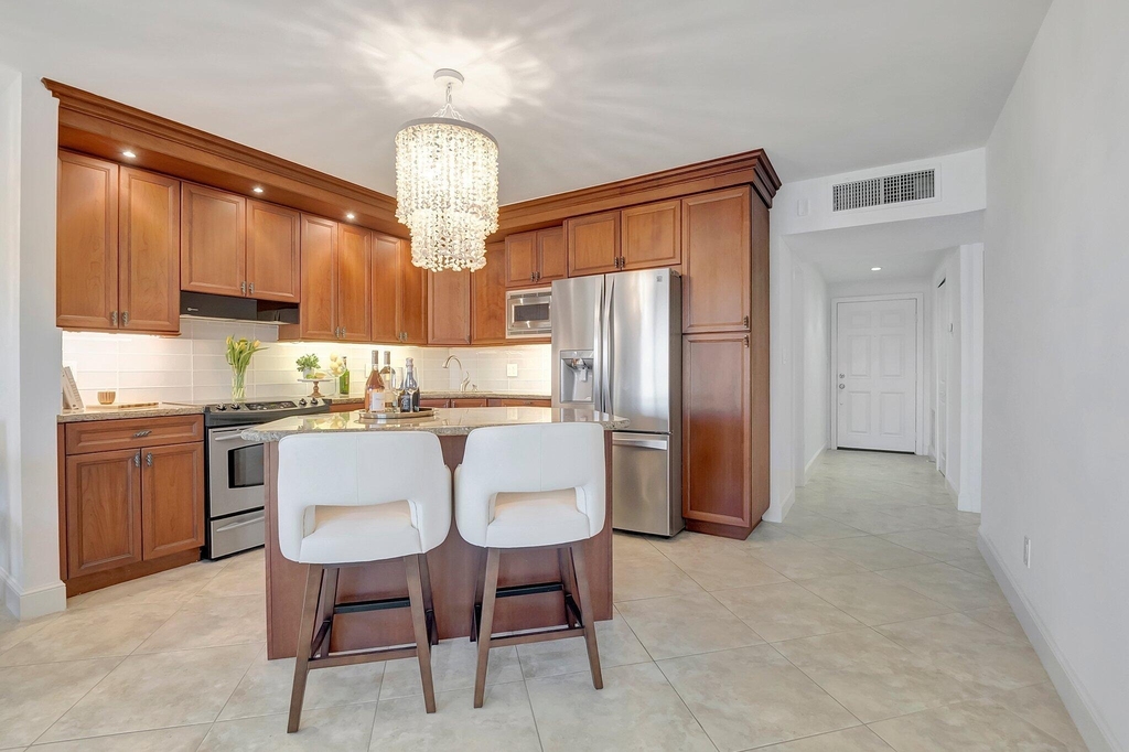 2871 N Ocean Boulevard - Photo 4