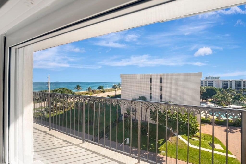 2871 N Ocean Boulevard - Photo 11